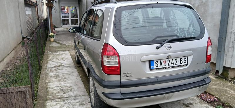 Opel Zafira 