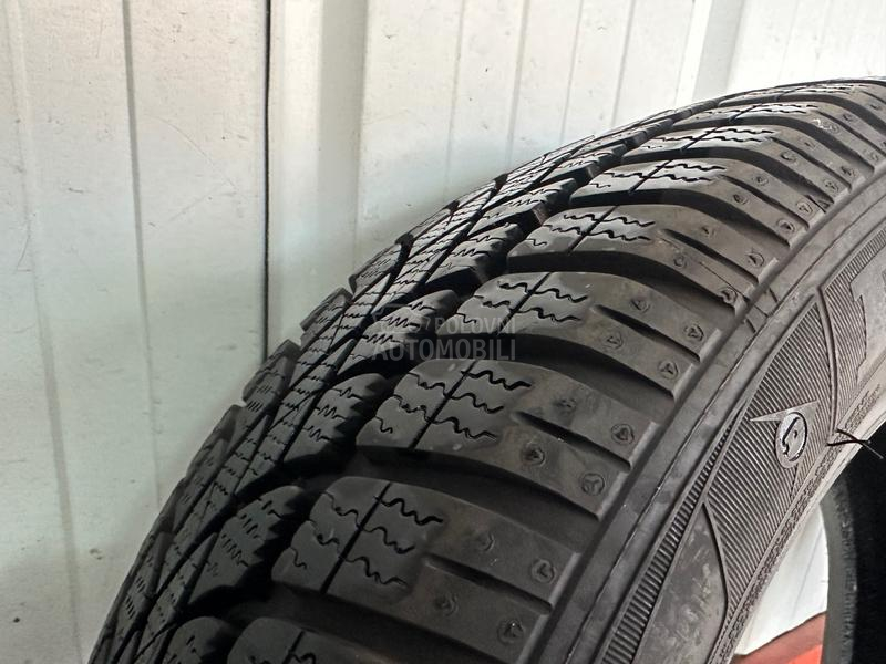 Dunlop 175/60 R16 Zimska