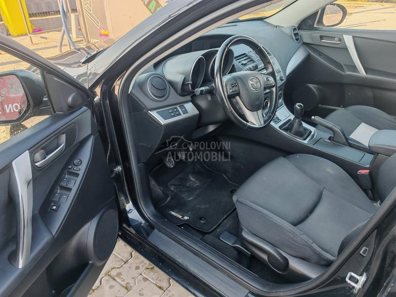 Mazda 3 2.0 SPORT