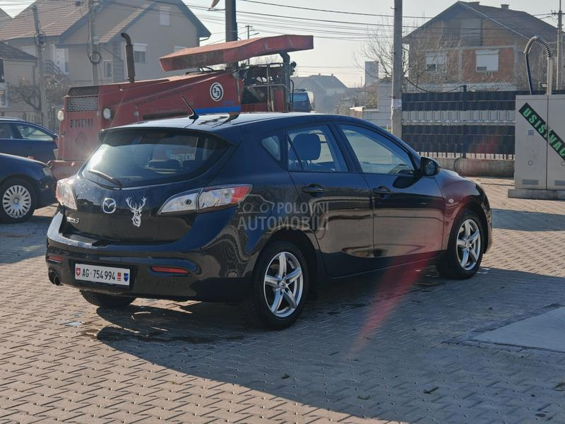 Mazda 3 2.0 SPORT