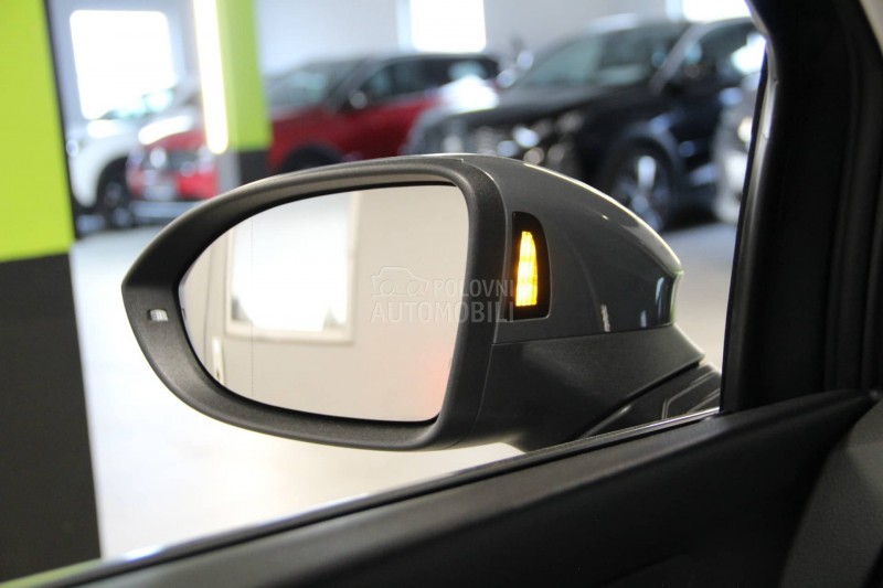 Volkswagen Golf 8 RATA OD250/STYLE HYB