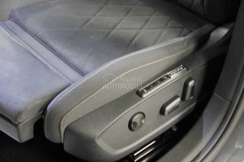 Volkswagen Golf 8 RATA OD250/STYLE HYB