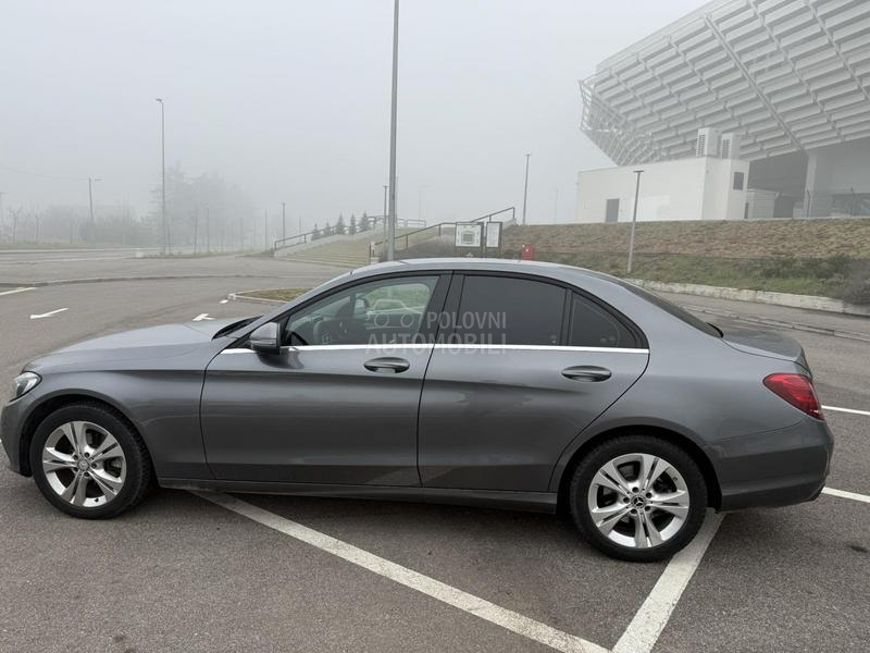 Mercedes Benz C 200 
