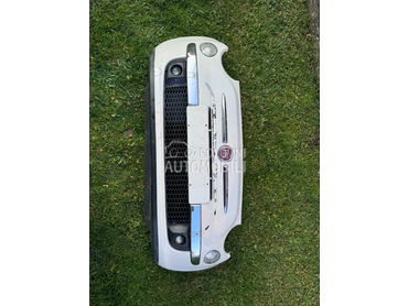 Prednji branik kompletan za Fiat 500 od 2007. do 2015. god.