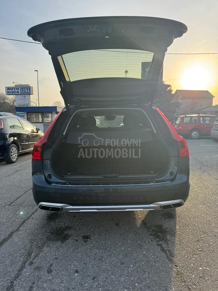 Volvo V90 Cross Country D4