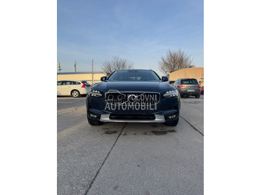 Volvo V90 Cross Country D4