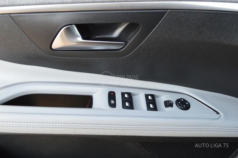 Peugeot 5008 1.5 BluHDi130 Allure
