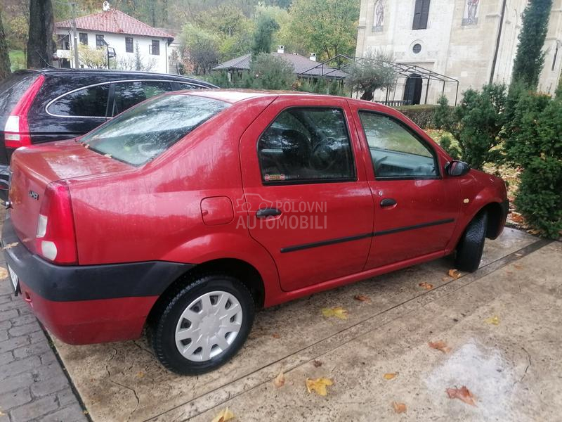 Dacia Logan 