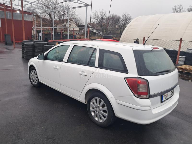 Opel Astra H 1.9jtd