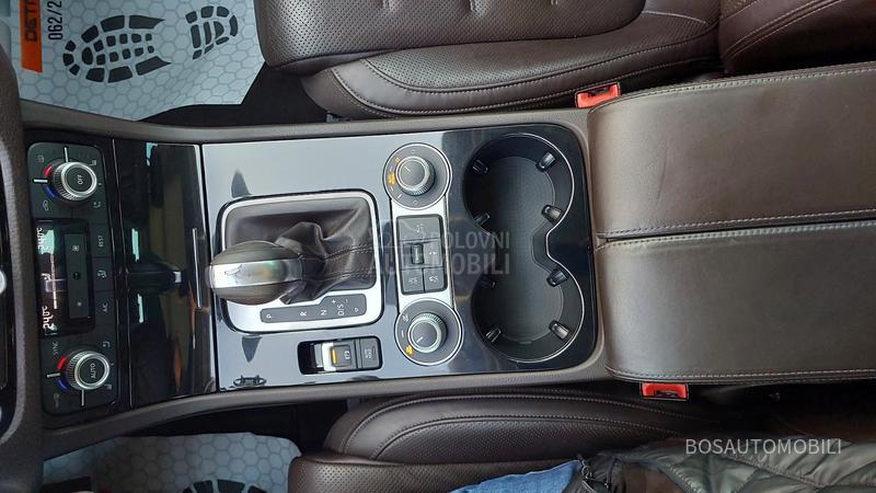 Volkswagen Touareg 3.0 exscluzive