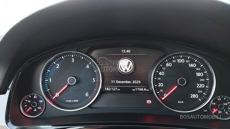 Volkswagen Touareg 3.0 exscluzive
