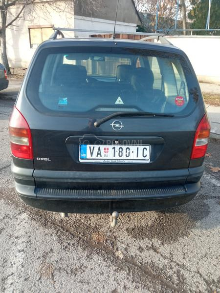 Opel Zafira 2.0 dti regi