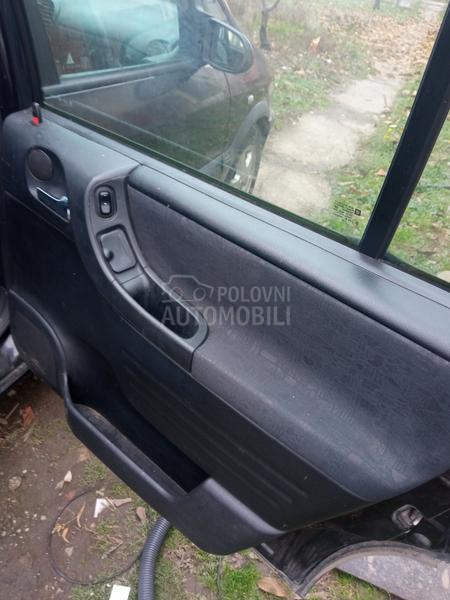Opel Zafira 2.0 dti regi