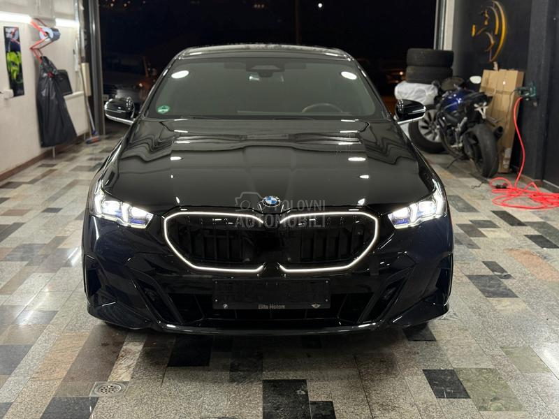 BMW 520 M XD ADAPTIVNO PANO