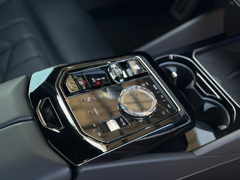 BMW 520 M XD ADAPTIVNO PANO