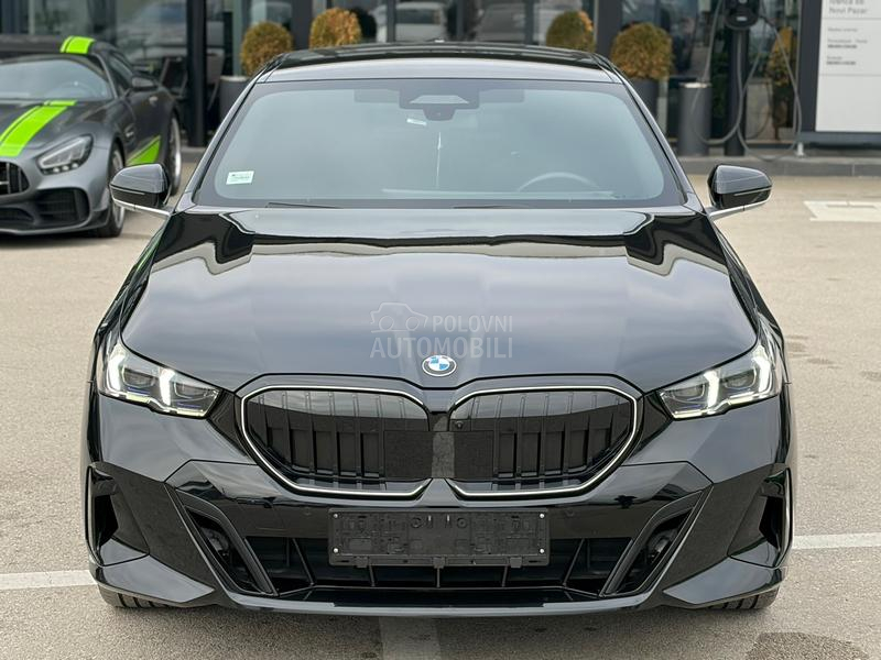 BMW 520 M XD ADAPTIVNO PANO