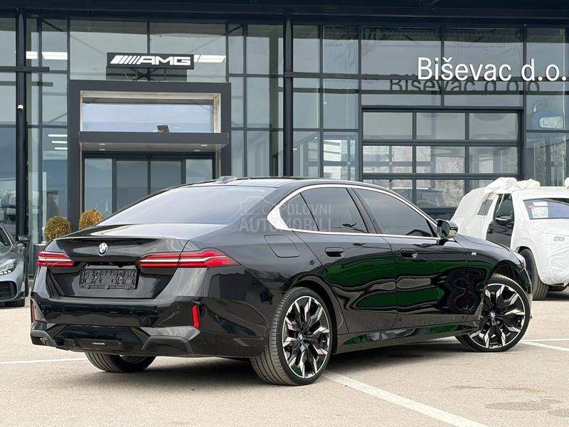 BMW 520 M XD ADAPTIVNO PANO