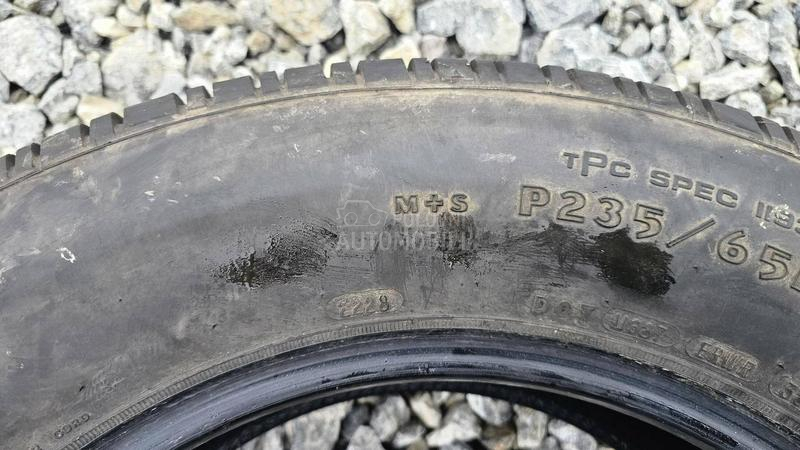 Goodyear 235/65 R17 Sve sezone