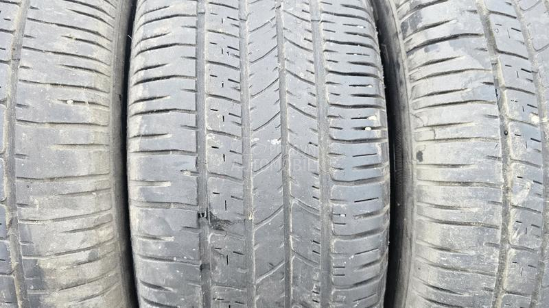Goodyear 235/65 R17 Sve sezone
