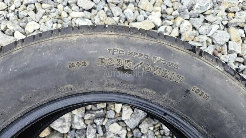 Goodyear 235/65 R17 Sve sezone