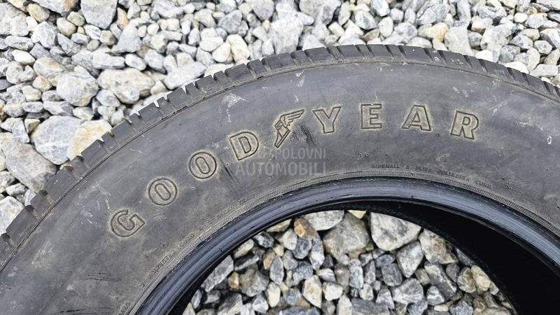 Goodyear 235/65 R17 Sve sezone