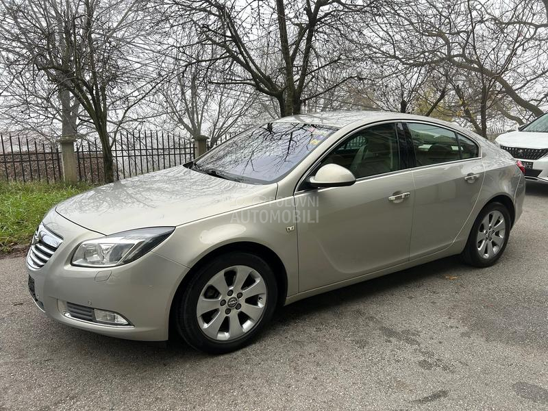 Opel Insignia 2.0cdti navy