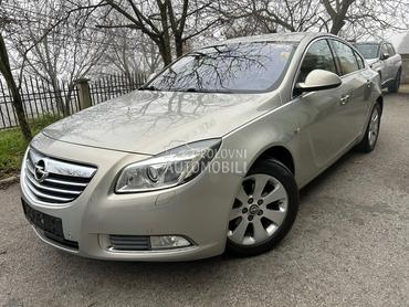 Opel Insignia 2.0cdti navy