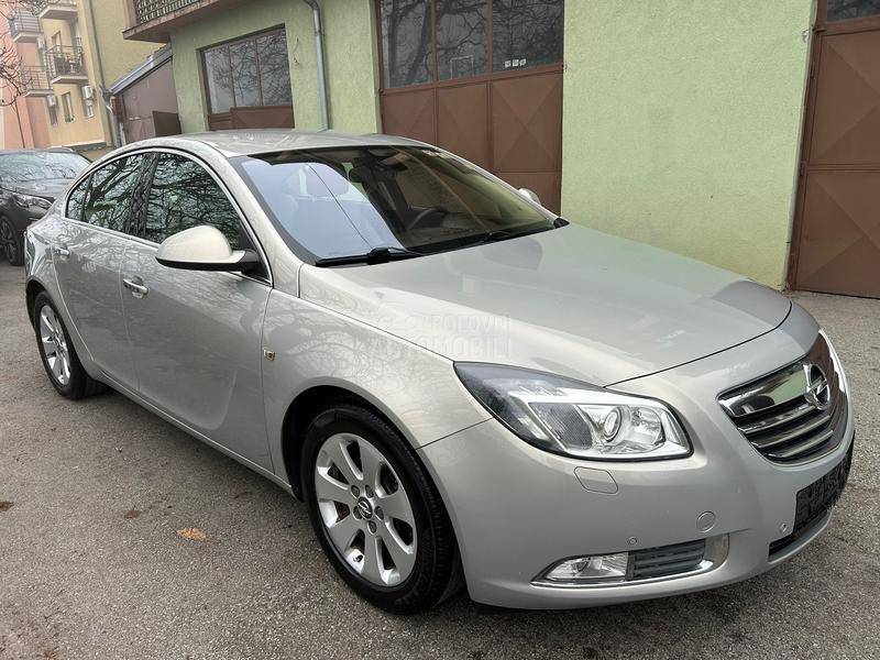 Opel Insignia 2.0cdti navy