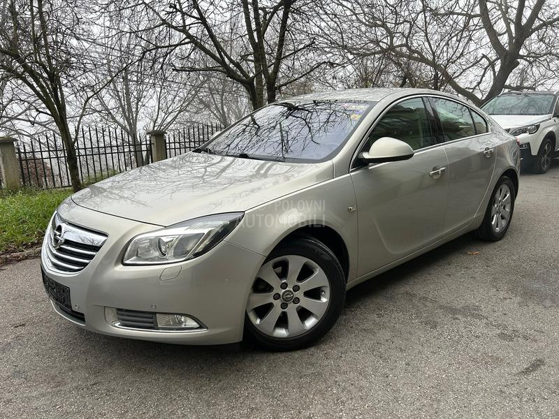 Opel Insignia 2.0cdti navy