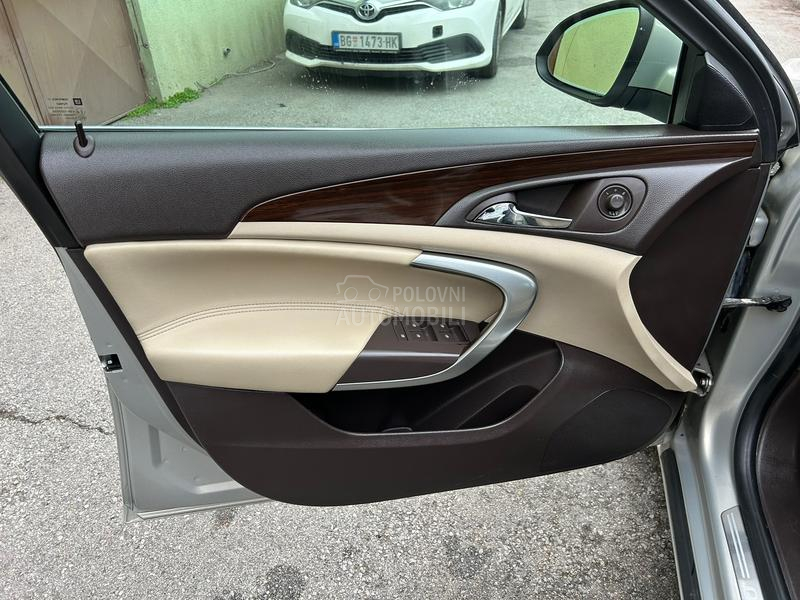 Opel Insignia 2.0cdti navy