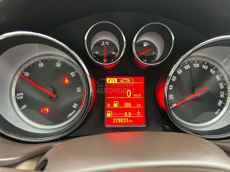 Opel Insignia 2.0cdti navy