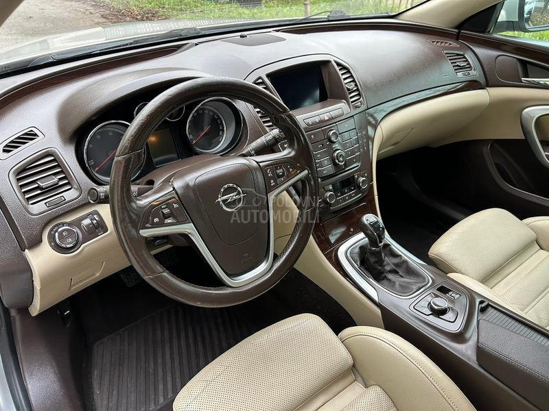 Opel Insignia 2.0cdti navy