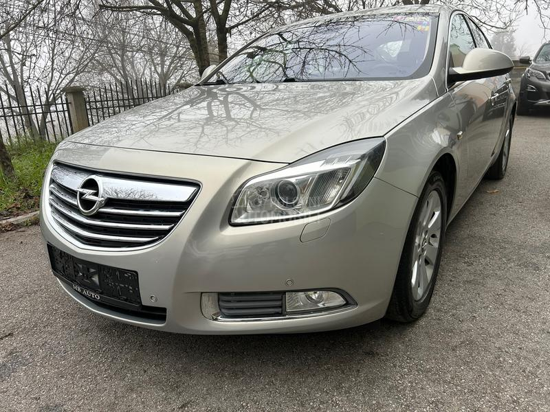 Opel Insignia 2.0cdti navy