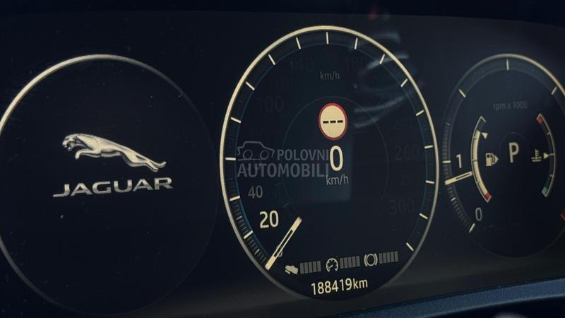 Jaguar F pace Virtual/AWD/Nav