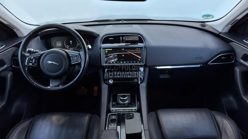 Jaguar F pace Virtual/AWD/Nav
