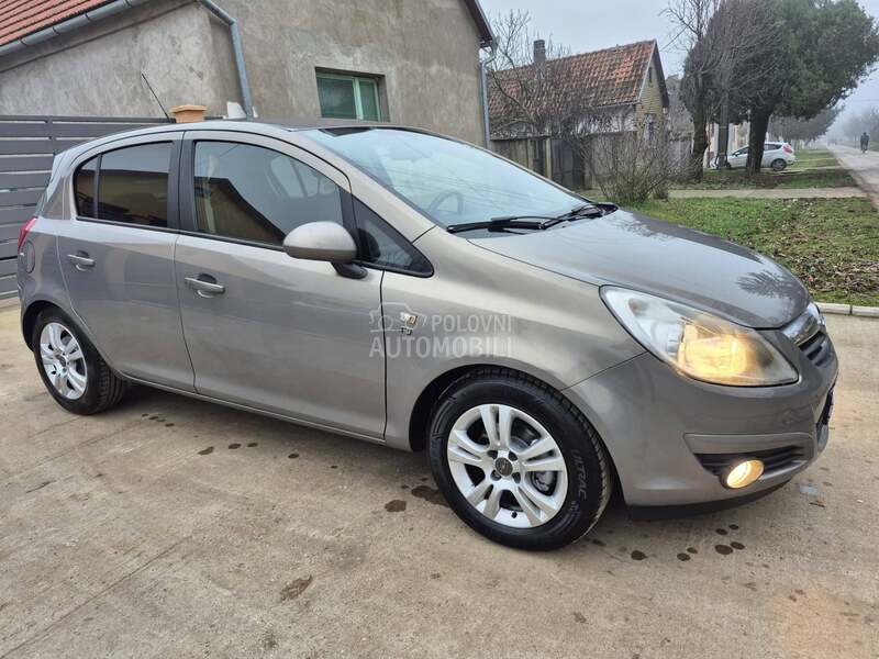Opel Corsa D 1.3 CDTI T.O.P