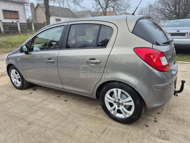 Opel Corsa D 1.3 CDTI T.O.P