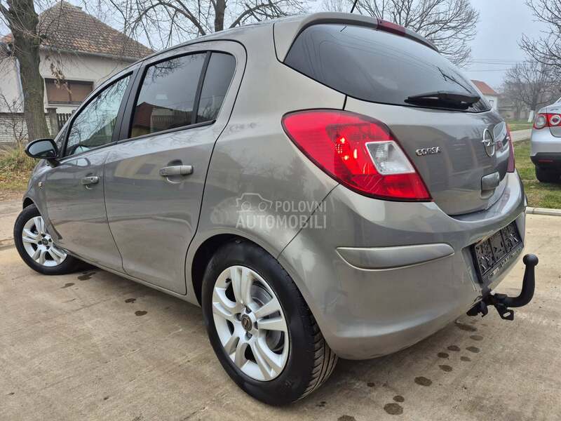 Opel Corsa D 1.3 CDTI T.O.P