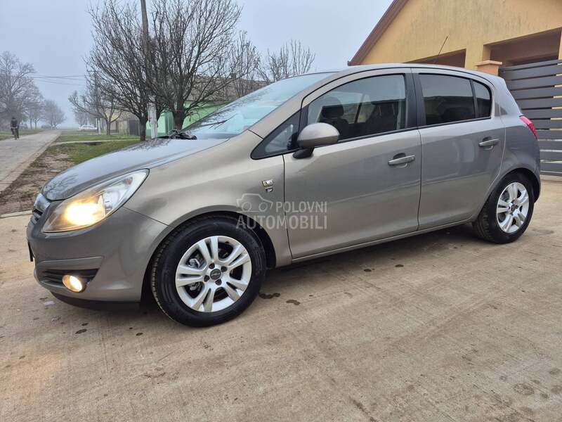 Opel Corsa D 1.3 CDTI T.O.P