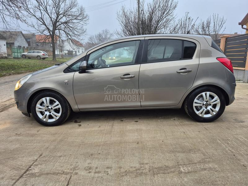 Opel Corsa D 1.3 CDTI T.O.P