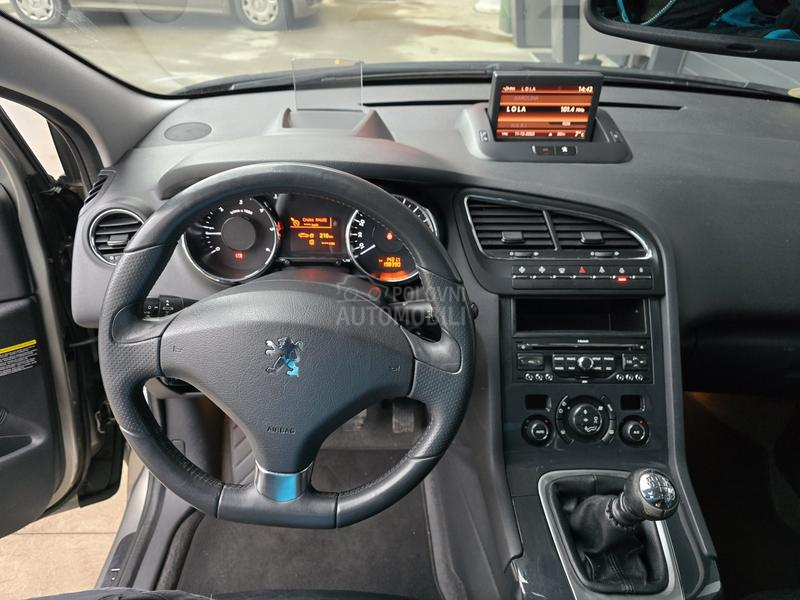 Peugeot 5008 2.0 HDI PANO