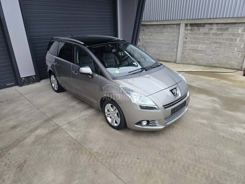 Peugeot 5008 2.0 HDI PANO