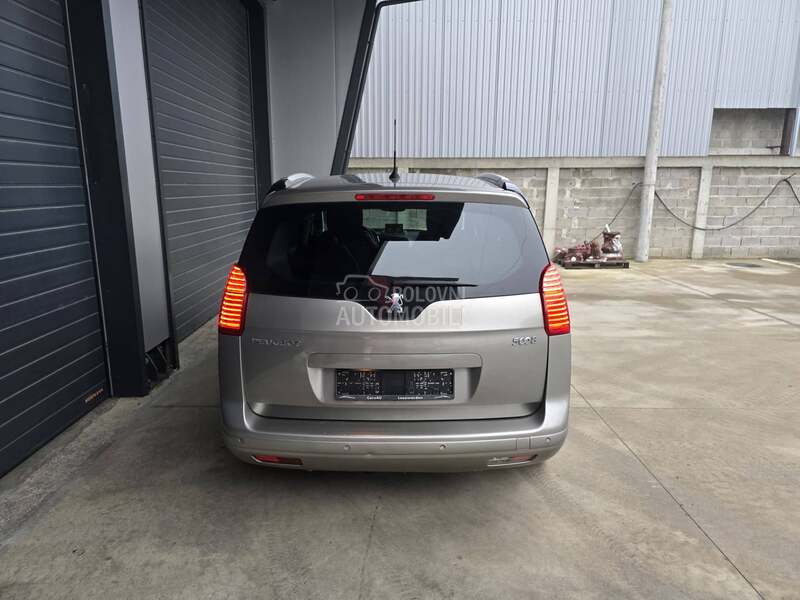 Peugeot 5008 2.0 HDI PANO