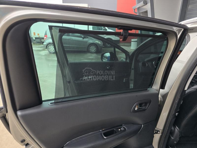 Peugeot 5008 2.0 HDI PANO