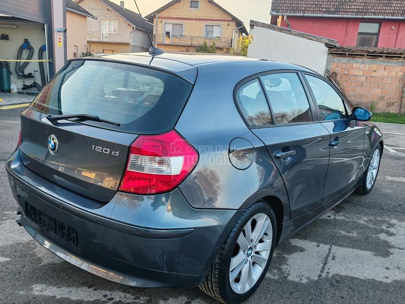 BMW 120 