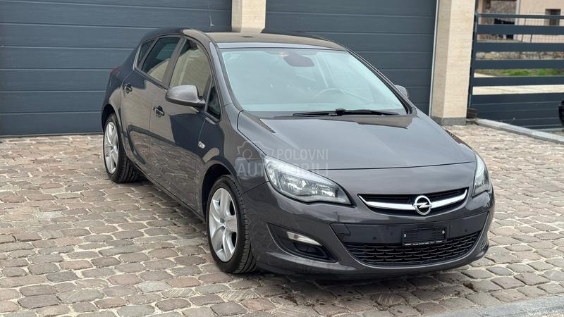 Opel Astra J 1.4 2015