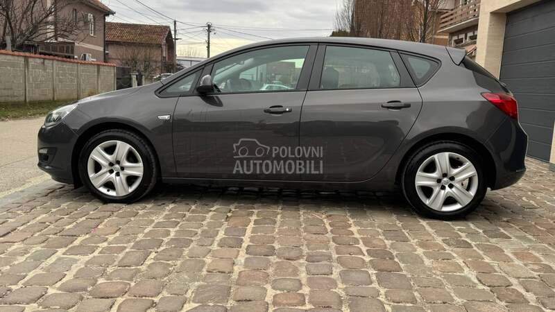 Opel Astra J 1.4 2015