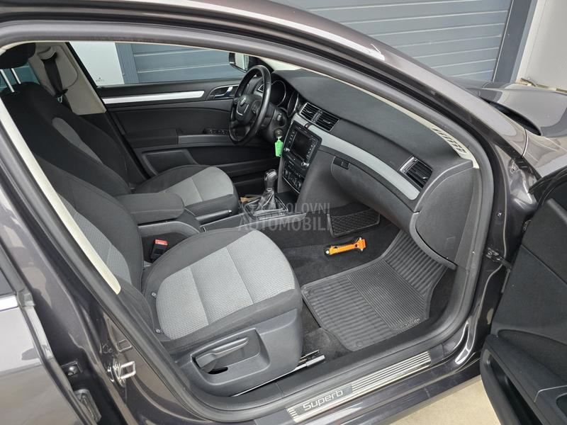 Škoda Superb 1.6 TDI HIGHLINE