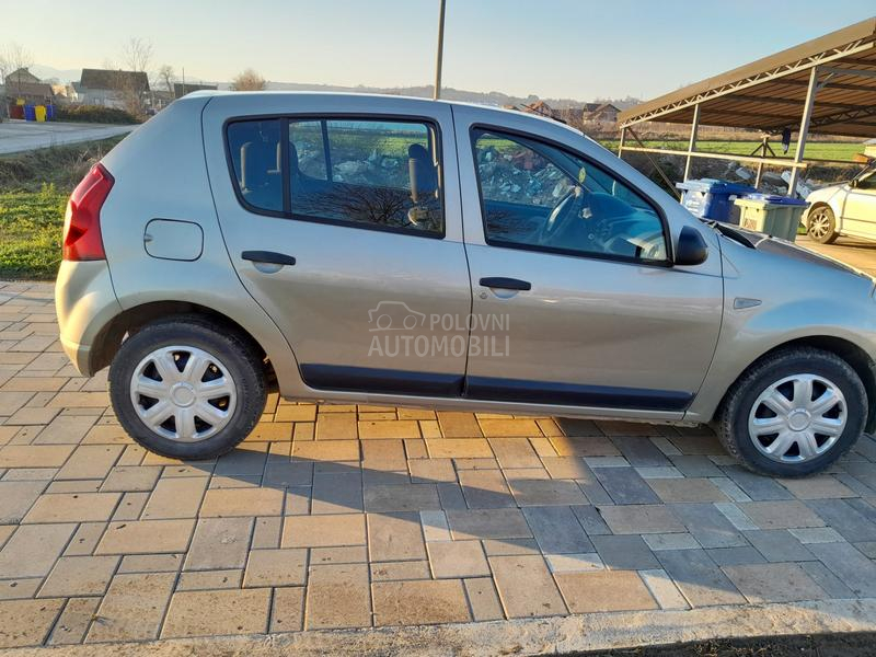 Dacia Sandero 