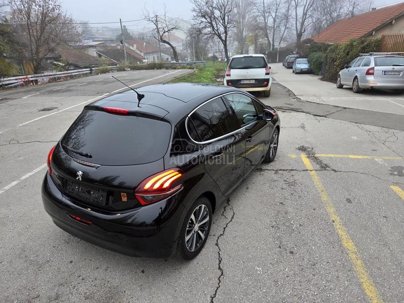 Peugeot 208 ROLAND GARROS MATIK